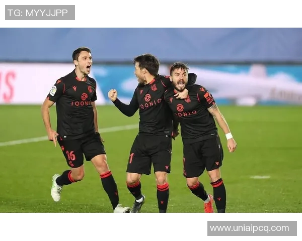 深入分析EDG在S15LOL赛事中的防守策略与比分表现 深入分析EDG在S15LOL赛事中的防守策略与比分表现